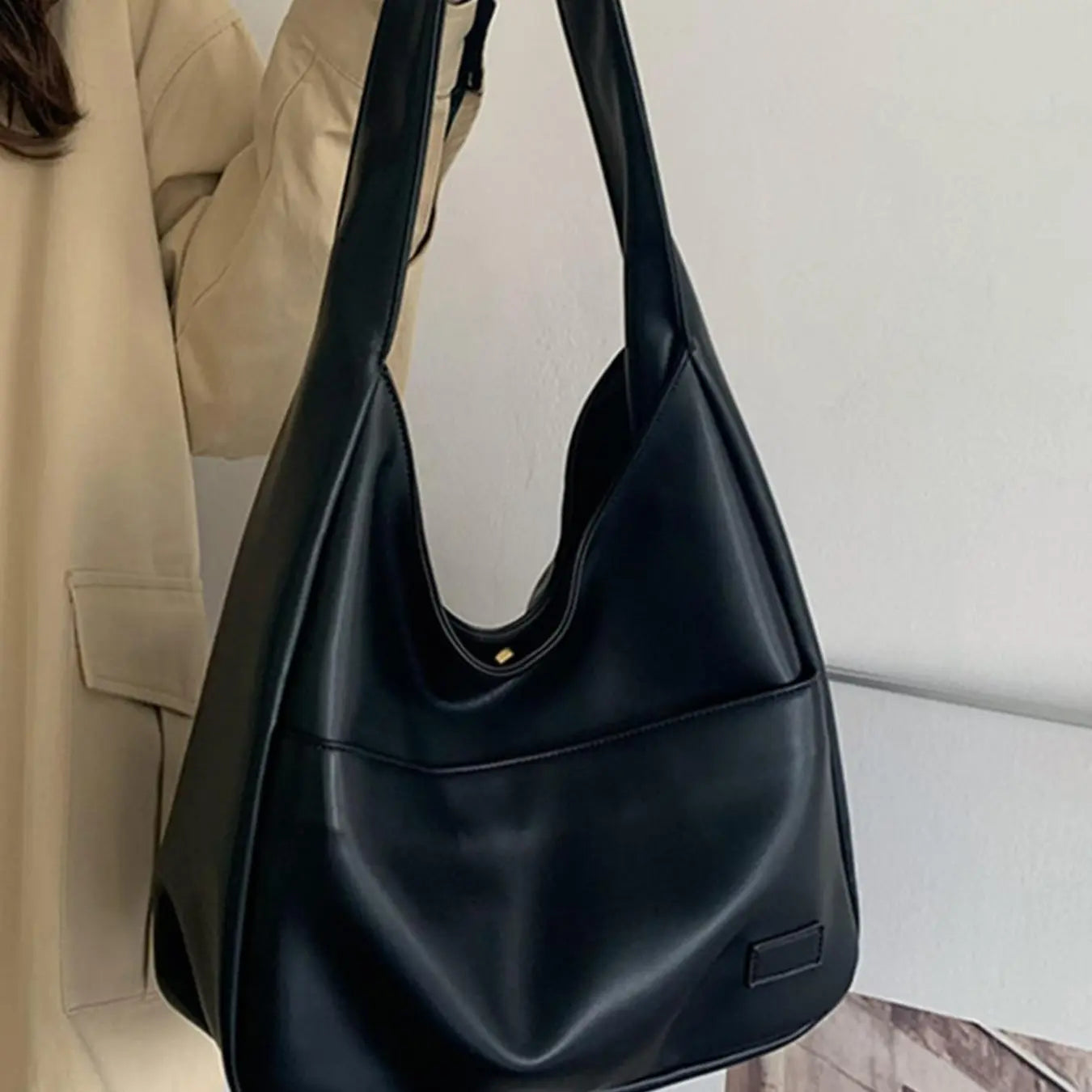 Summer 2024 Trendy Solid Color Large Capacity Tote Bag for Women for Gift, Retro Everyday Designer PU Leather Snap Handbag, Casual Back to School Shoulder Bag